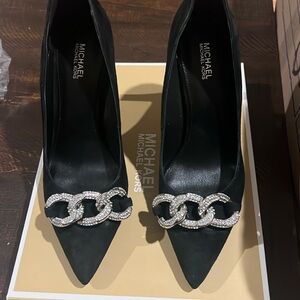 Michael Kors Scarlett Pumps